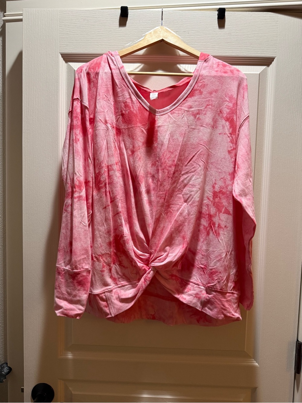 Marika Pink Tie-Dye Knot Front Hooded Yoga Shirt Like New